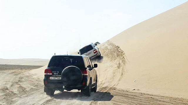 মরুভূমিতে ডেজার্ট সাফারি। ছবি: সংগৃহীত