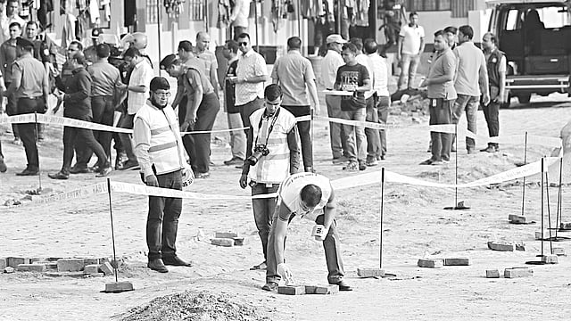 ঢাকার আশকোনায় সংঘটিত হামলা