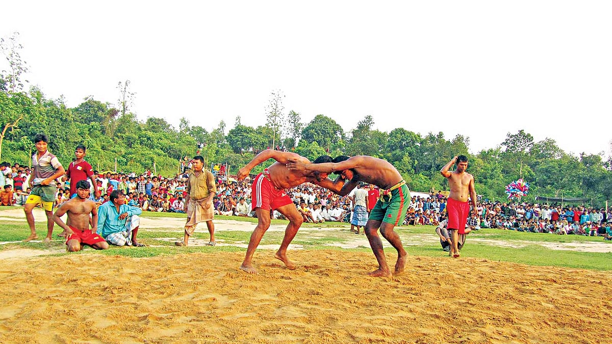 উত্তেজনাকর খেলায় অবশেষে জয় হলো মহেশখালীর সফি বলীর। ১ মে বাঁশখালীর পূর্ব সাধনপুর গ্রামে বৈশাখী মেলা উপলক্ষে এই বলীখেলার আয়োজন করা হয় l প্রথম আলো