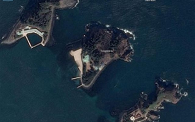 এই তিনটি দ্বীপে নিয়মিত যাতায়াত করেন কিম। ছবি: রয়টার্স