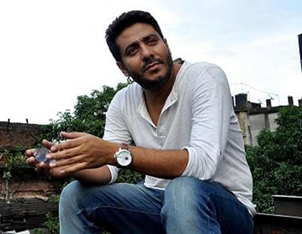 কলকাতার জনপ্রিয় পরিচালক রাজ চক্রবর্তী