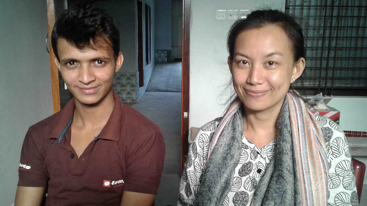 প্রেমের টানে থাইল্যান্ড থেকে বাংলাদেশে এসে অনিক খানকে বিয়ে করেছেন সুপুত্তো ওরফে ওম ওরফে সুফিয়া খাতুন। ছবি: প্রথম আলো