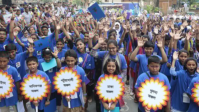 বিভিন্ন জেলা থেকে আসা শিক্ষার্থীদের একাংশ। ছবি: আবদুস সালাম