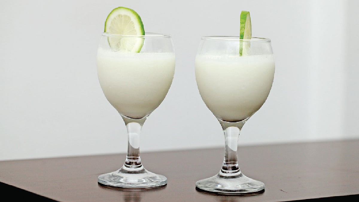 নোনতা লাচ্ছি