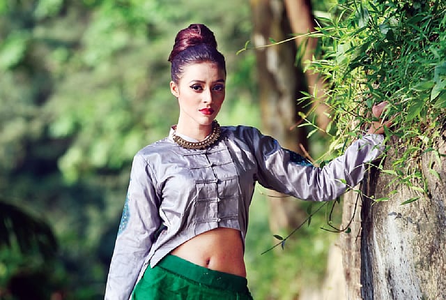 ফিউশনে প্রথম মেঘ রোদ্দুর। মডেল: সাবরিন