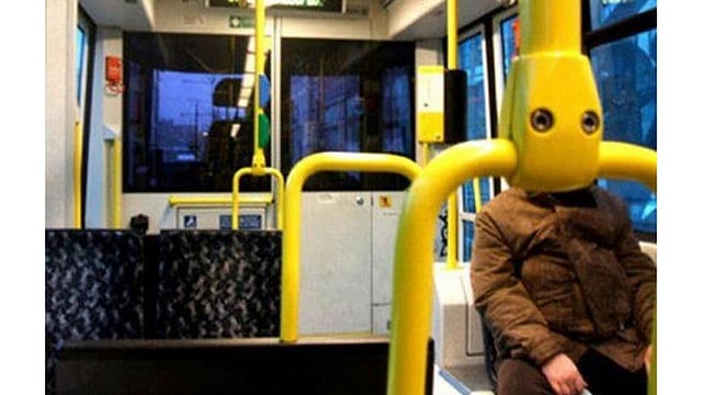 এলিয়েনের দখলে বাস!