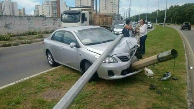 সংবিধিবদ্ধ সতর্কীকরণ: ধূমপান স্বাস্থ্যের জন্য ক্ষতিকর।