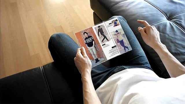 এভাবে ভাঁজ করা যাবে মাইক্রোসফটের নতুন স্মার্টফোন