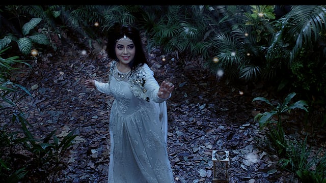 খামোখাই ভালোবাসি’ গানের ভিডিওতে কনা