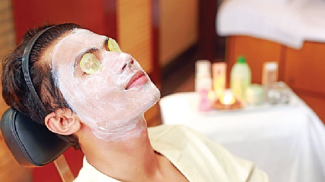 শসা চোখের কালচে ভাব দূর করবে