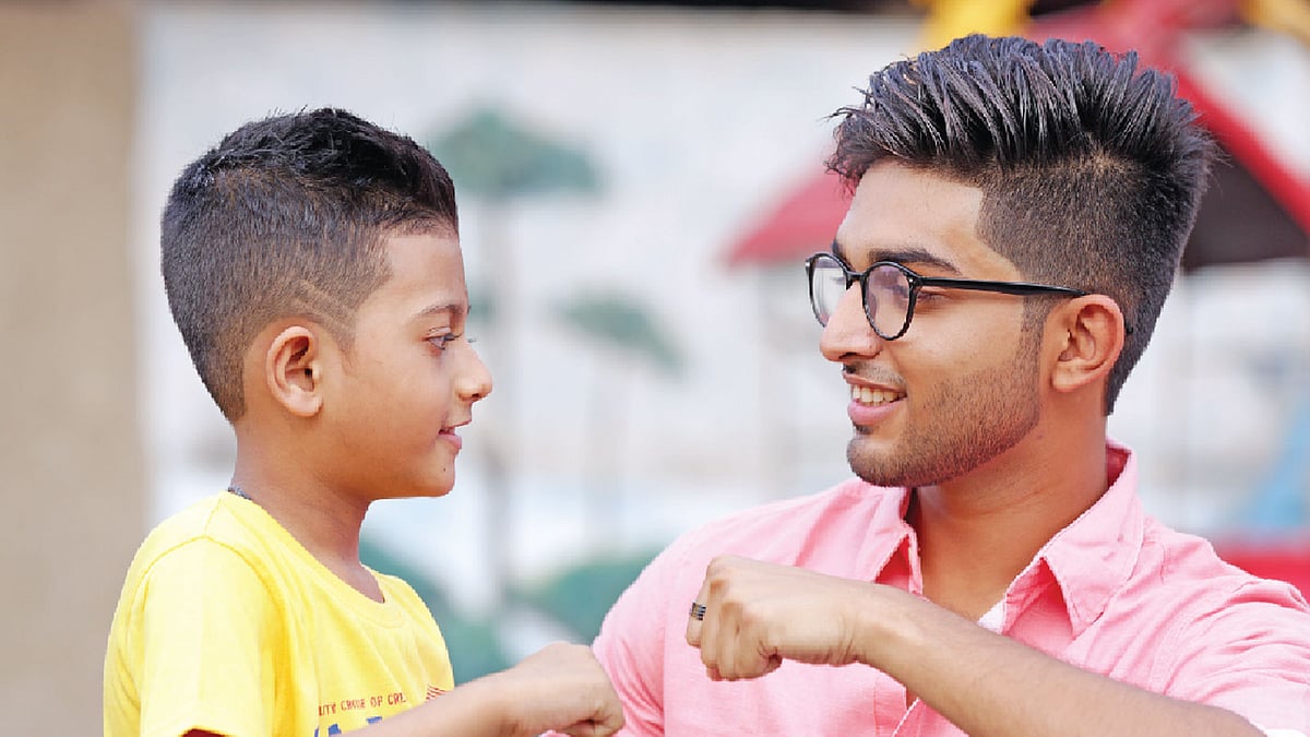 মডেল: শাকির ও সুহাস, কৃতজ্ঞতা: হেয়ারোবিক্স, ছবি: নকশা