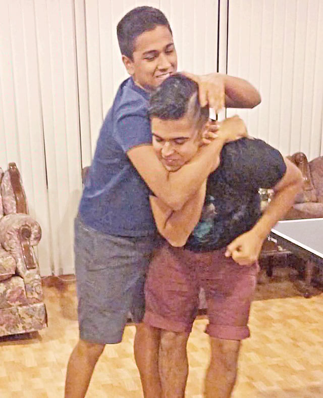 ফারাজ ও চেরাব—দুই বন্ধুর দুষ্টুমি। ছবি: সংগৃহীত