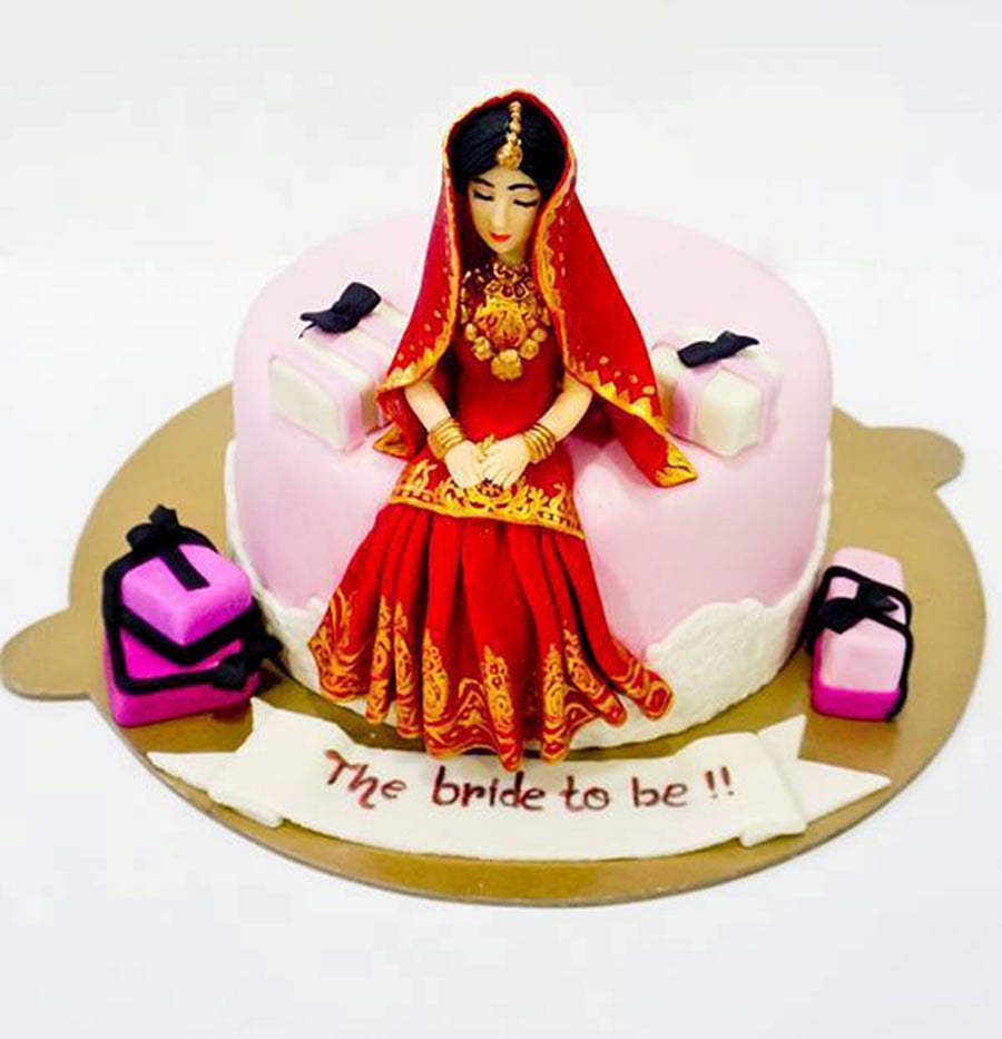 বিয়ের অনুষ্ঠানের জন্যও চাহিদা মত কেক বানিয়ে নেওয়া যায়। ছবি: ‘পুনিজ কিচেন’ এর ফেসবুক পেজ থেকে নেওয়া।