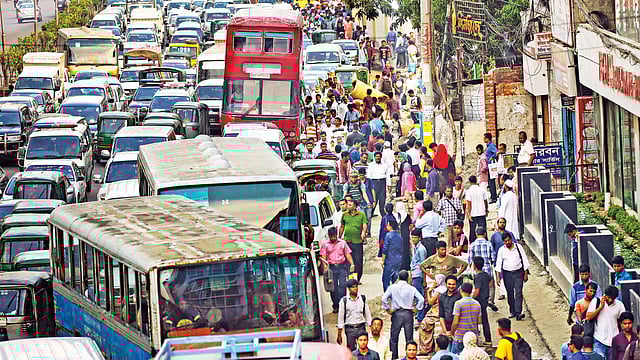 রাজধানীতে যানজটের পরিচিত দৃশ্য l ফাইল ছবি