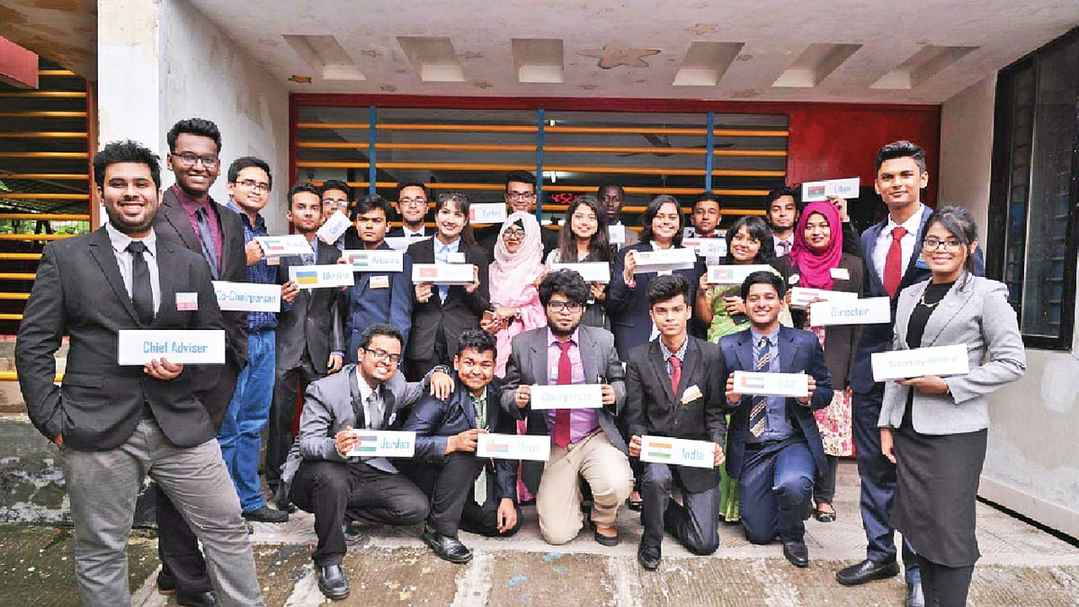 সম্মেলনে অংশ নিয়েছিলেন এই শিক্ষাথীরা। ছবি: সংগৃহীত