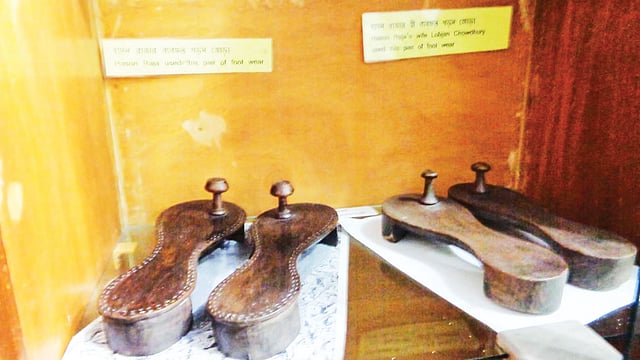 হাসন রাজার খড়ম রয়েছে জাদুঘরে। ছবি: প্রথম আলো