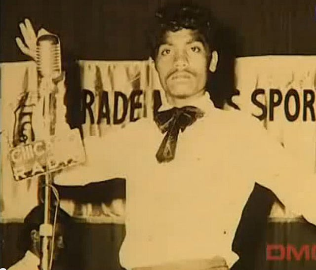 যখন মঞ্চে লোক হাসাতেন জনি