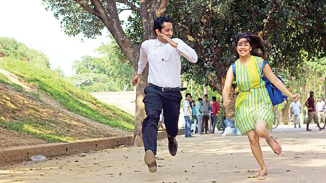 ভয়ংকর সুন্দর ছবির দৃশ্যে পরমব্রত ও ভাবনা