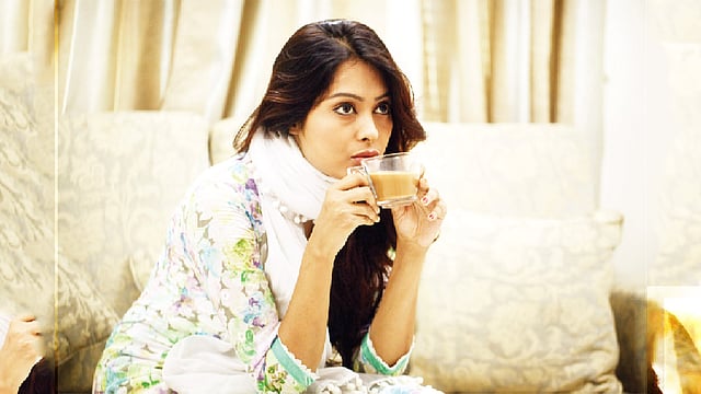 গরম চা পানে গলা ব্যথায় আরাম পাবেন। ছবি: অধুনা