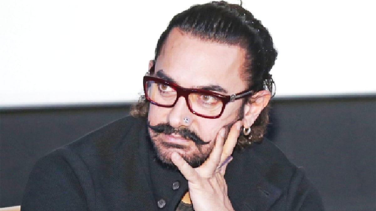 ‘থাগস অব হিন্দোস্তান’ ছবিতে নতুন রূপে