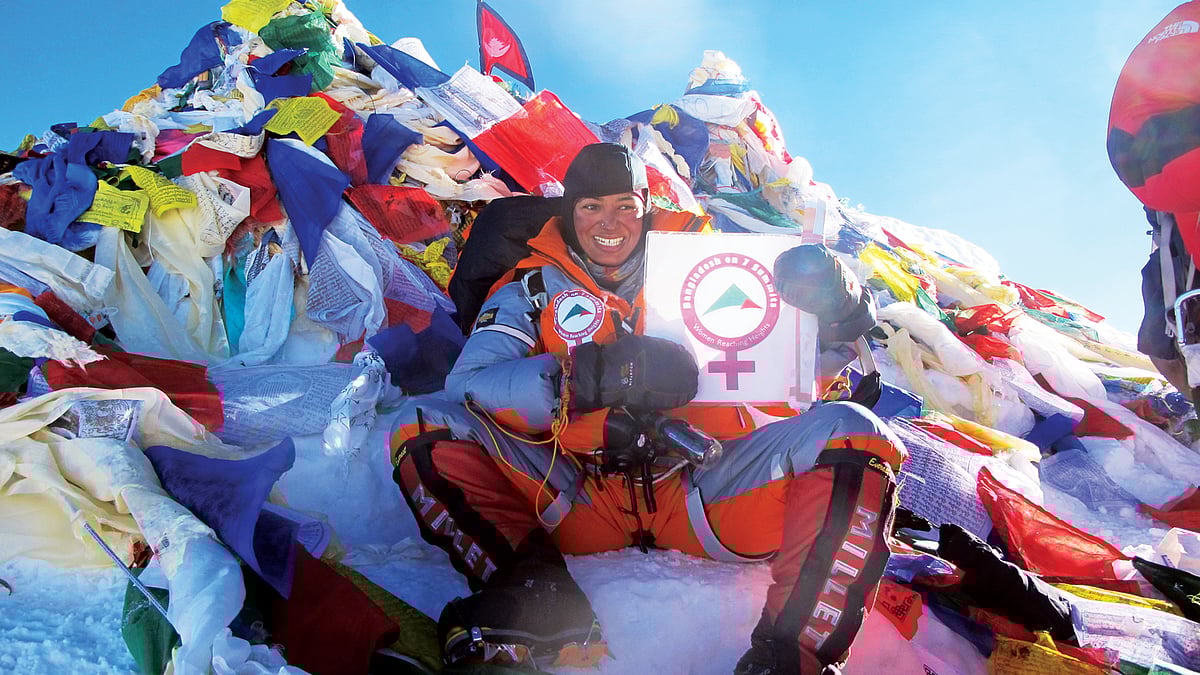 এভারেস্ট-চূড়ায় ওয়াসফিয়া নাজরীন, ২৬ মে ২০১২। ছবি: সংগৃহীত