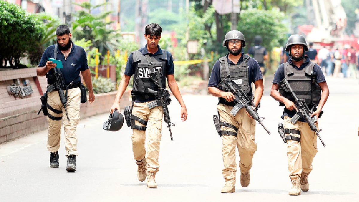 সারা দেশে একের পর এক অভিযানে জঙ্গি তৎপরতা অনেকটাই পর্যুদস্ত। ছবি: সাজিদ হোসেন