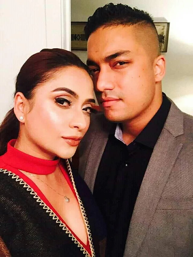 স্বামী তৌসিফ আহসান চৌধুরীর সঙ্গে আমব্রিন