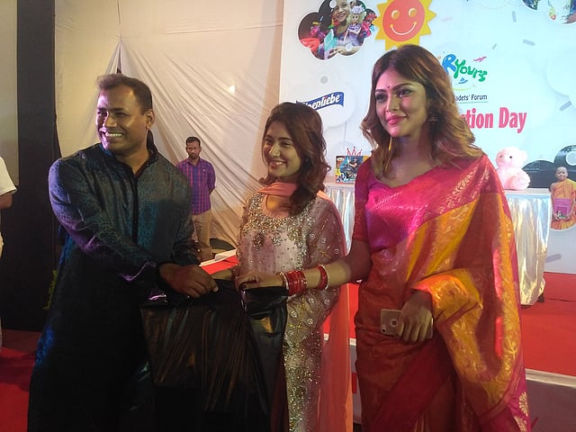 অভিনেত্রী মেহজাবিন ও জান্নাতুল পিয়া। ছবি: ‘এক্স ক্যাডেটস ফোরাম’