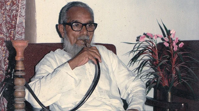এ আর চৌধুরী