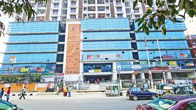 ঢাকার মোহাম্মদপুরে যুদ্ধাহত মুক্তিযোদ্ধাদের জন্য নির্মিত ভবন ‘মুক্তিযোদ্ধা টাওয়ার–১’।