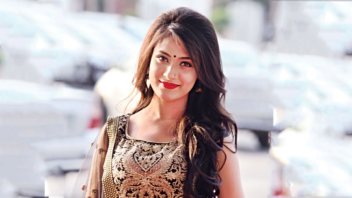 মেহ্জাবীন চৌধুরী