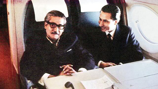 বঙ্গবন্ধুর সঙ্গে সেদিন একই বিমানে ঢাকায় আসেন ভারতীয় কূটনীতিক শশাঙ্ক ব্যানার্জি l ছবি: সংগৃহীত