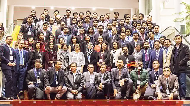 ট্রান্সপোর্টেশন রিসার্চ বোর্ডের ৯৭তম বার্ষিক সভায় অংশ নেওয়া বাংলাদেশি শিক্ষার্থী ও গবেষকরা। ছবি: সংগৃহীত