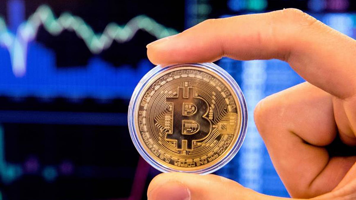 বিটকয়েনের দাম ১৫ মাসের মধ্যে 
সর্বনিম্ন, দাম আবার কবে বাড়বে