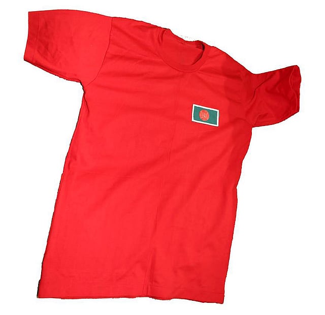 ১৯৮৬ সালে পাকিস্তানের কায়েদে আজম ট্রফিতে মুন্নার ব্যবহৃত জার্সি