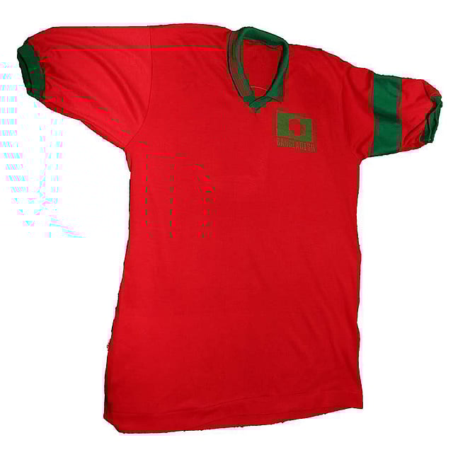 ১৯৯০ সালে বেইজিং এশিয়ান গেমসে প্রথমবারের মতো অধিনায়কত্ব করেছিলেন এই জার্সি পরেই