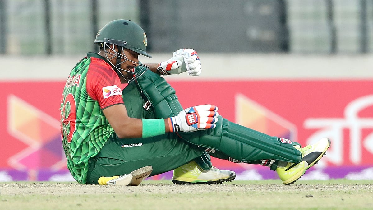 সৌম্যের ছবিটাই আজকের বাংলাদেশ। বড় কিছু করেও শেষ পর্যন্ত দাঁড়াতে না পারা! ছবি: শামসুল হক