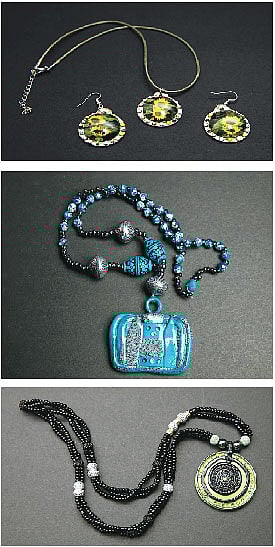 গয়নায় আঁকা হয়েছে ফুল, ফল, পাখি ও প্রকৃতি। ছবি: সংগৃহীত