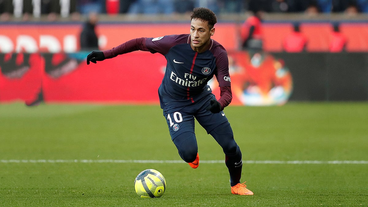 ক্লাব, দেশ পরিবর্তন করেও নাকি মেসির ছায়া থেকে বের হতে পারেননি নেইমার! ছবি: রয়টার্স