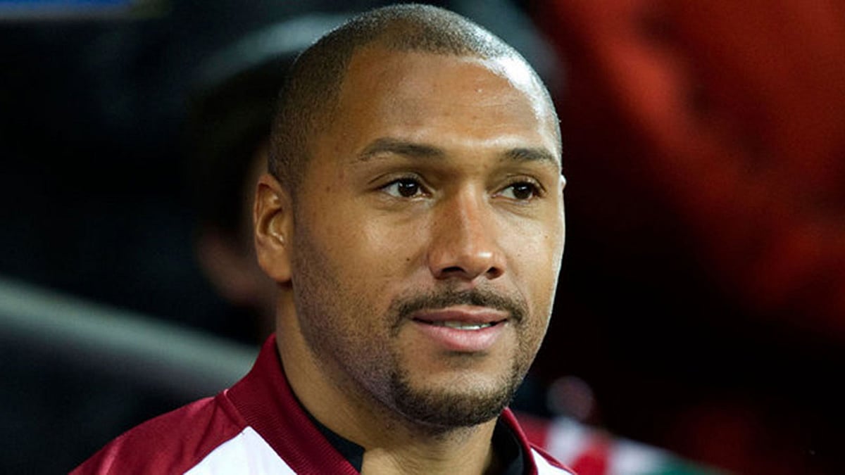 আর্সেনাল যুব দলের দায়িত্বে থাকা অবস্থায় জেসন ব্রাউন। ছবি: সংগৃহীত