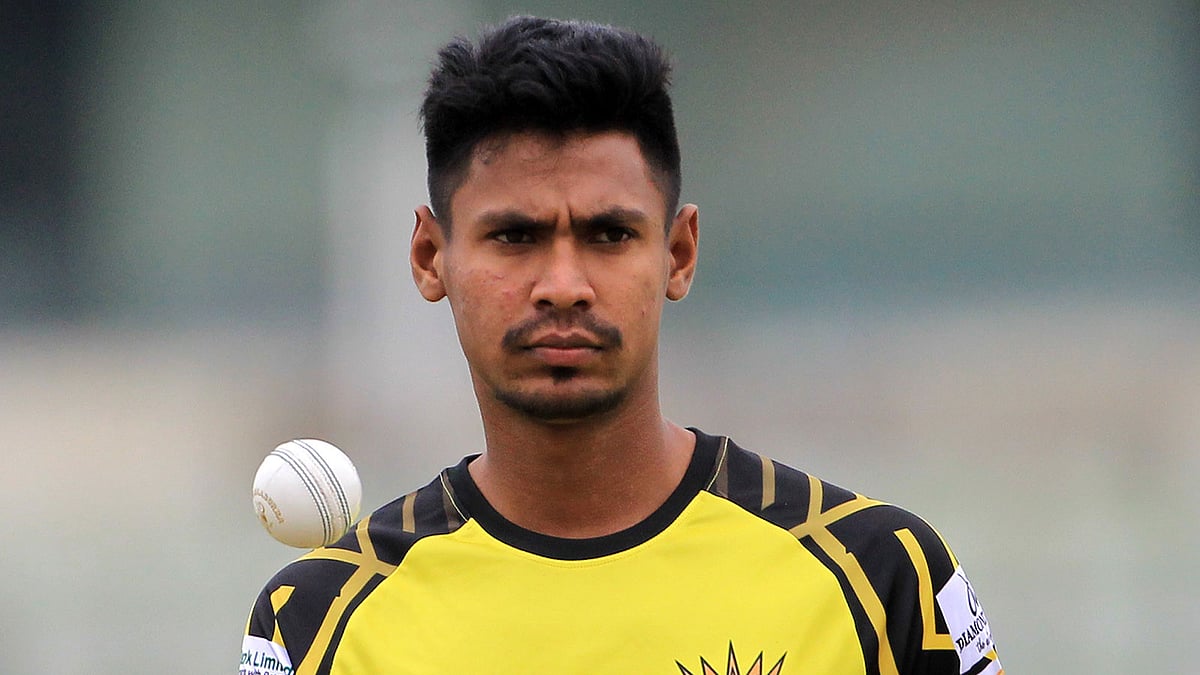 মোস্তাফিজ আবারও পড়েছেন চোটে। ছবি: ফাইল ছবি