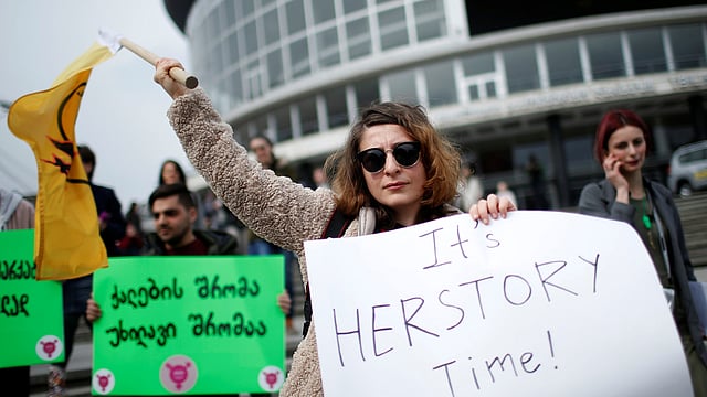 নারী অধিকারকর্মীদের মিছিল। তিবলিসি, জর্জিয়া, ৮ মার্চ। ছবি: রয়টার্স