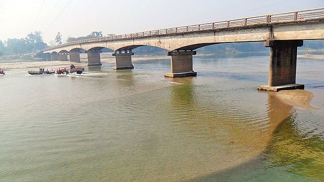 দিনাজপুরের আত্রাই