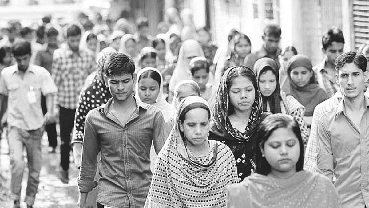 উন্নয়নের ধারাবাহিকতা বজায় রাখতে হলে সবচেয়ে বেশি দরকার লাভজনক কর্মসংস্থান তৈরি করা