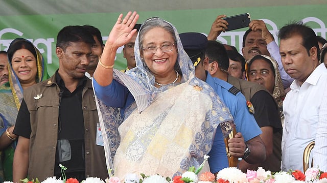 বুধবার চট্টগ্রামের পটিয়ায় পটিয়া মডেল হাইস্কুল মাঠে স্থানীয় আওয়ামী লীগ আয়োজিত সমাবেশে প্রধানমন্ত্রী শেখ হাসিনা। ছবি: ফোকাস বাংলা