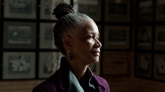 স্যান্ড্রা বার্টন, উইলিয়াম কলেজের নৃত্য বিভাগের বর্তমান চেয়ারওম্যান, নাকেশার কলেজজীবনের ‘মেন্টর’। ছবি: নিউইয়র্ক টাইমস