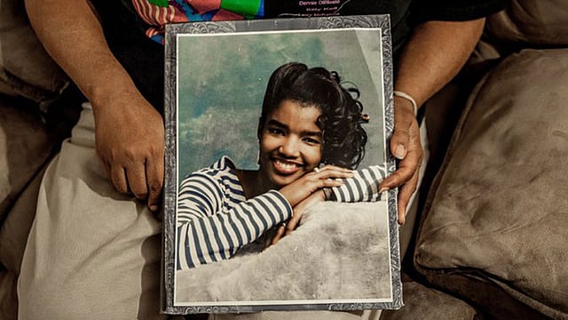 নিউইয়র্কের ফুটপাতে গৃহহীন জীবন যাপন করা নাকেশা উইলিয়ামস এখন শুধুই ছবি। ছবি: নিউইয়র্ক টাইমস