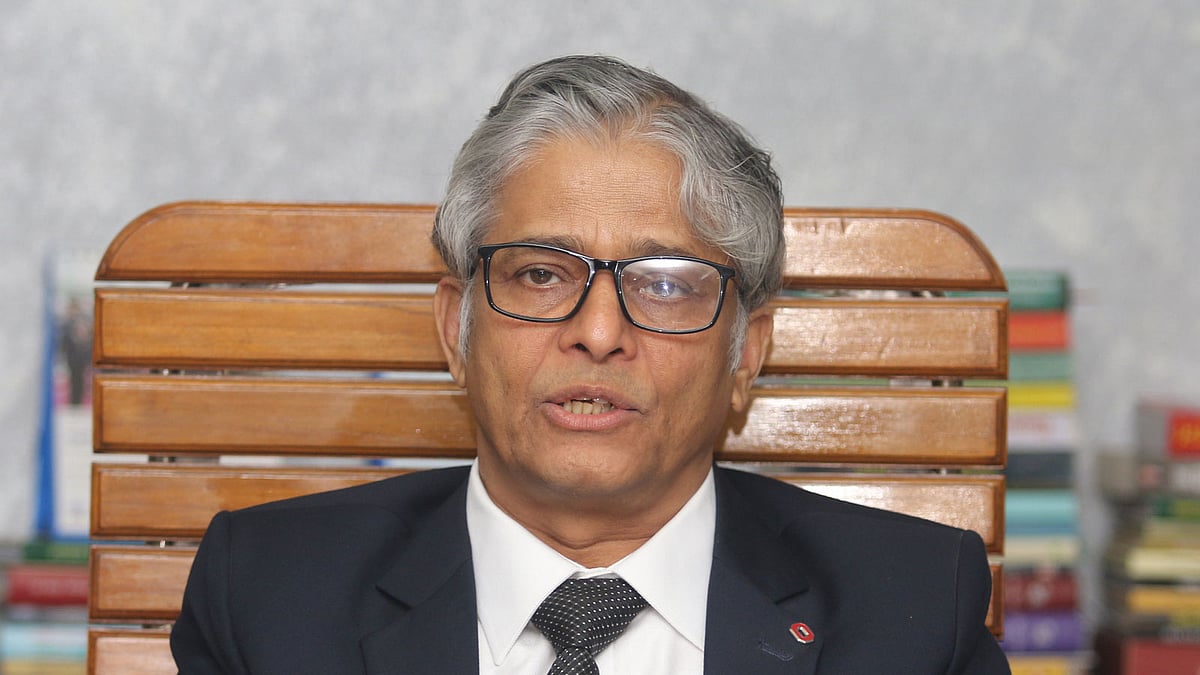 ঢাকা বিশ্ববিদ্যালয়ের উপাচার্য অধ্যাপক মো. আখতারুজ্জামান। ফাইল ছবি