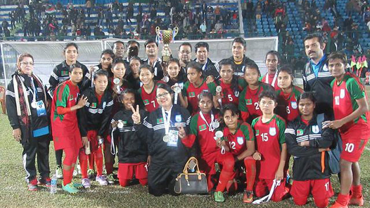 বাংলাদেশ নারী ফুটবল দল। ফাইল ছবি
