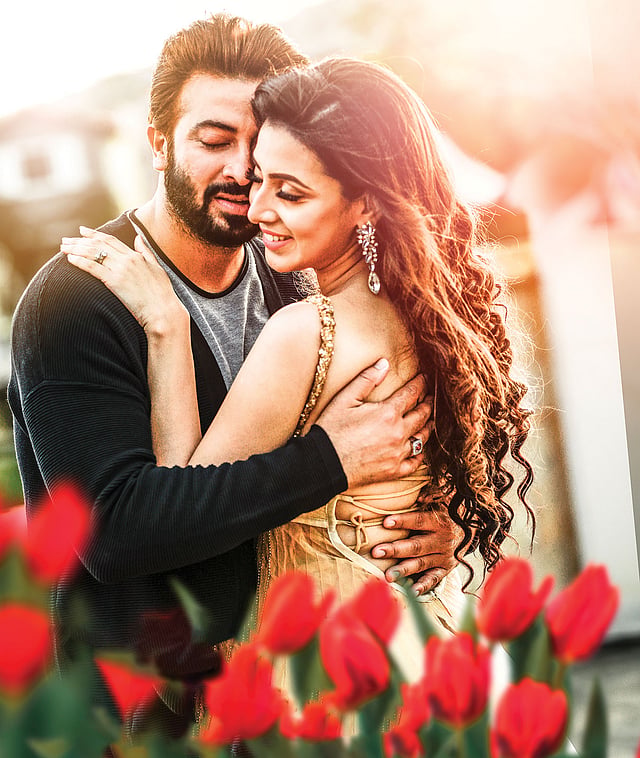 আমি নেতা হব ছবির পোস্টারে শাকিব খান ও মিম